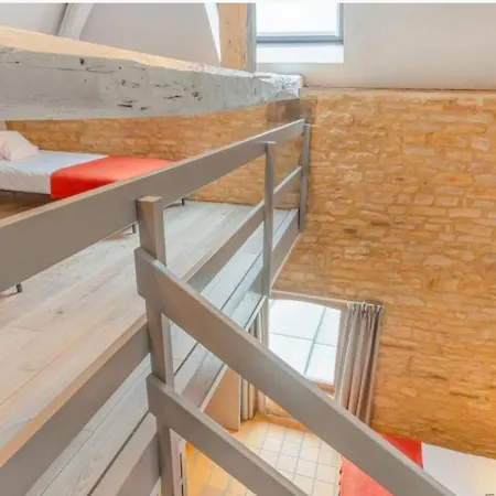 Spacious In With Private Pool * Florenville