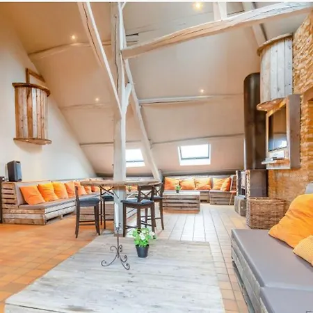 Spacious In With Private Pool Villa Florenville