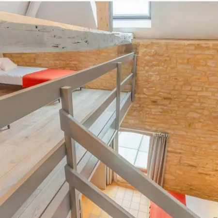 Spacious In With Private Pool *